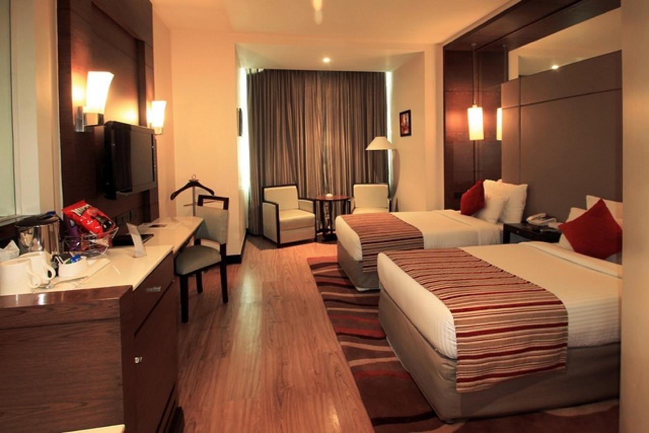 City Park Resort Bahādurgarh Esterno foto