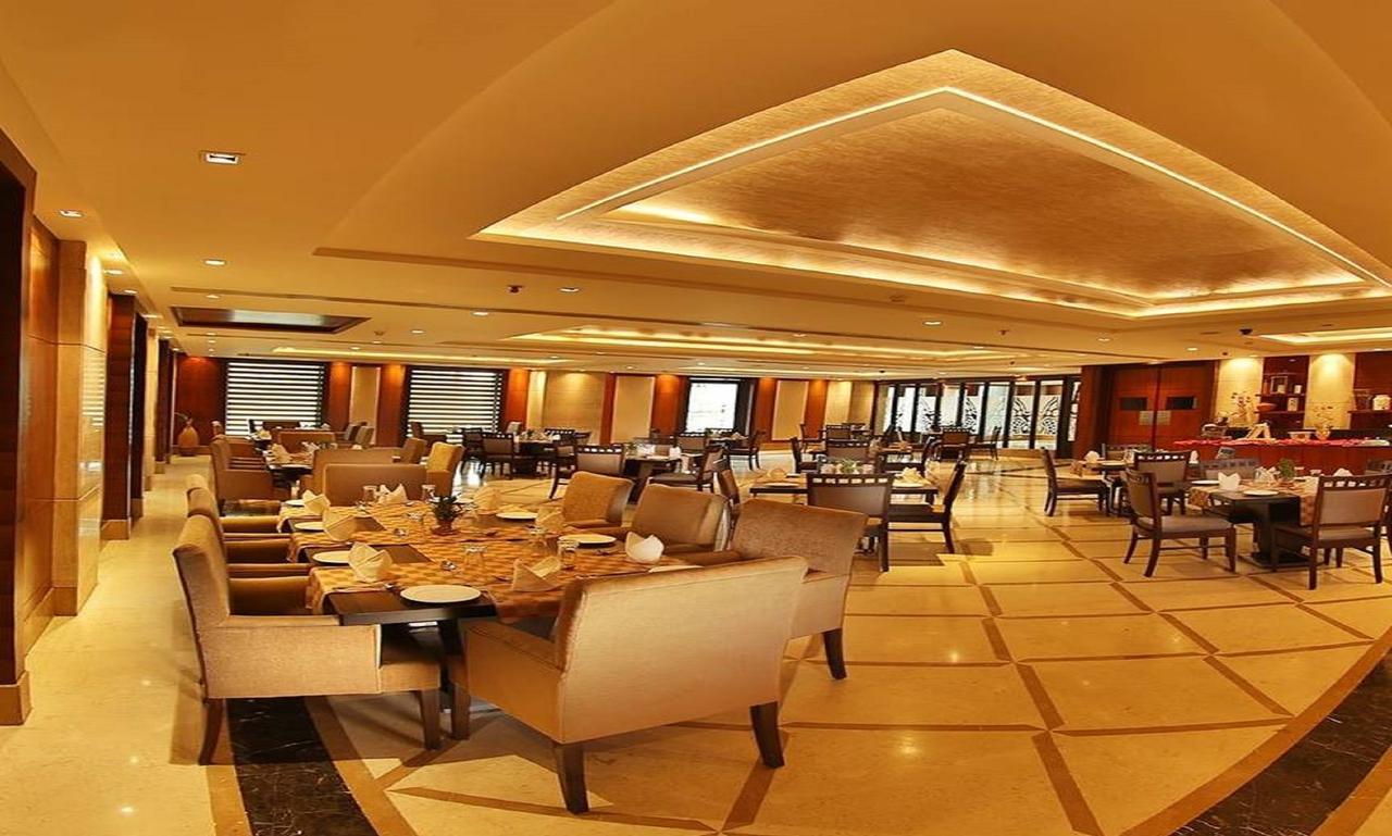 City Park Resort Bahādurgarh Esterno foto