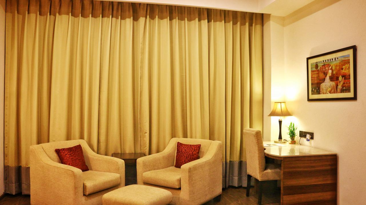 City Park Resort Bahādurgarh Esterno foto