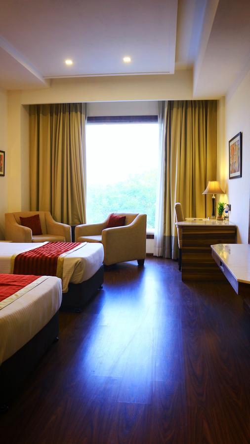 City Park Resort Bahādurgarh Esterno foto