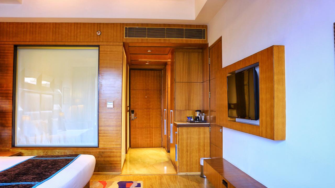 City Park Resort Bahādurgarh Esterno foto