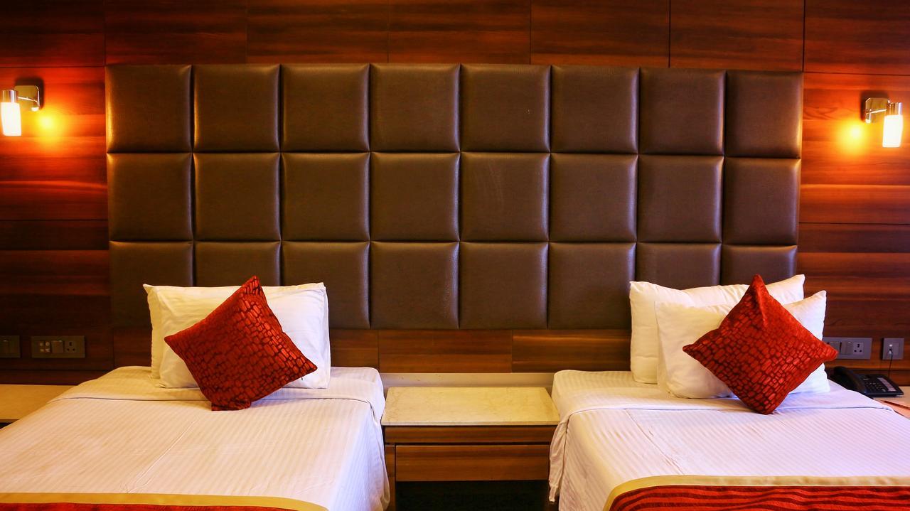 City Park Resort Bahādurgarh Esterno foto