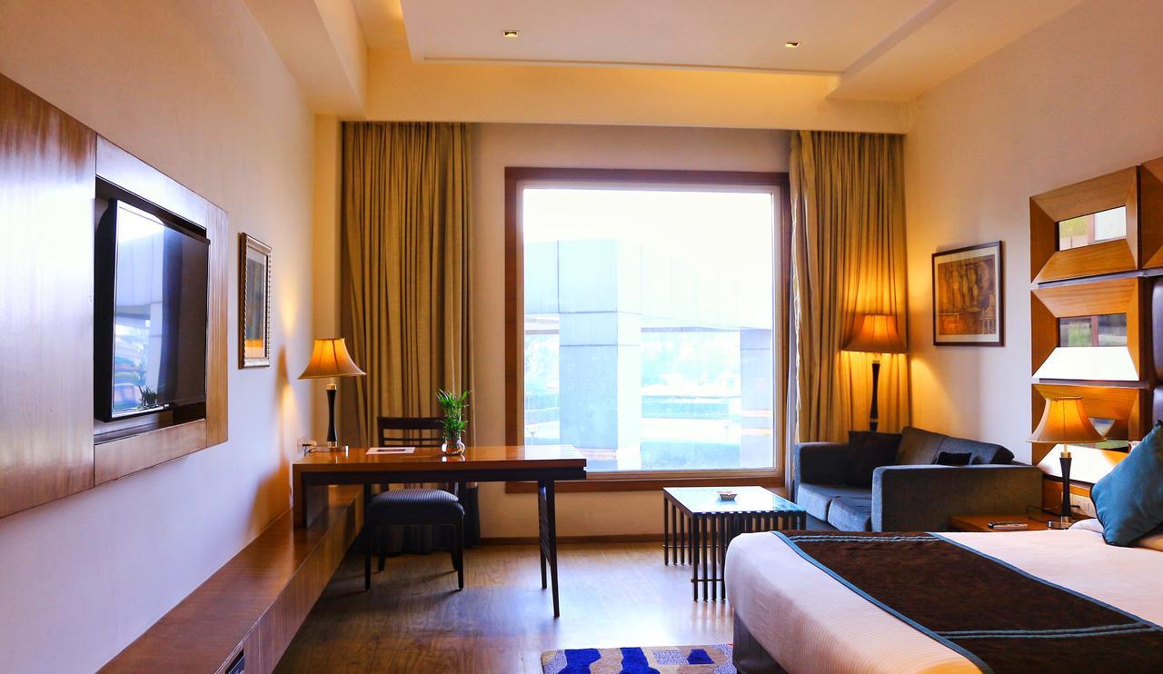 City Park Resort Bahādurgarh Esterno foto