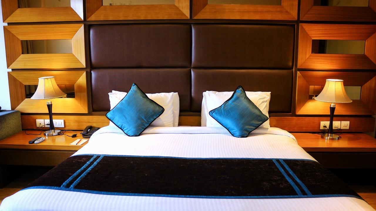 City Park Resort Bahādurgarh Esterno foto
